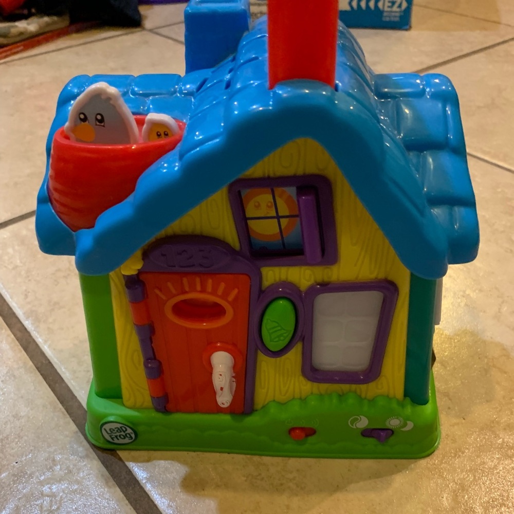 Leap Frog Discovery Learning house
